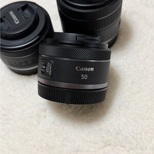 Canon RF 50mm Black Lens